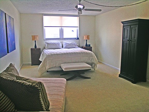 4th image of 1701 S Ocean Dr APT 403