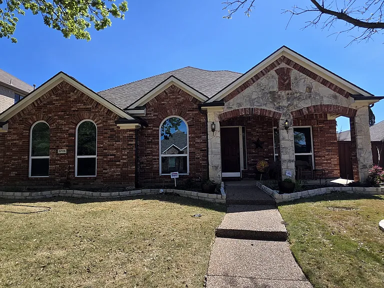 9705 Dragonfly Dr — Photo 1