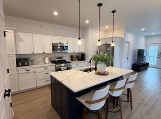 602 Pointe Dr #602, Walled Lake, MI
