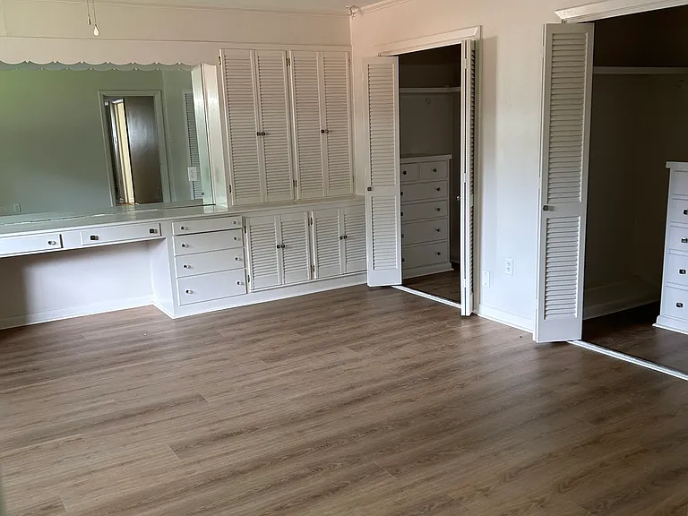 223 Stephanie Ave — Photo 20