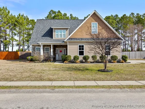 155 Caswell Pines Ln, Raeford, NC 28376