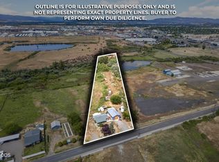 1745 E Gregory Rd, Central Pt, OR 97502