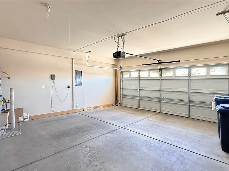 2354 Amana Dr — Photo 15