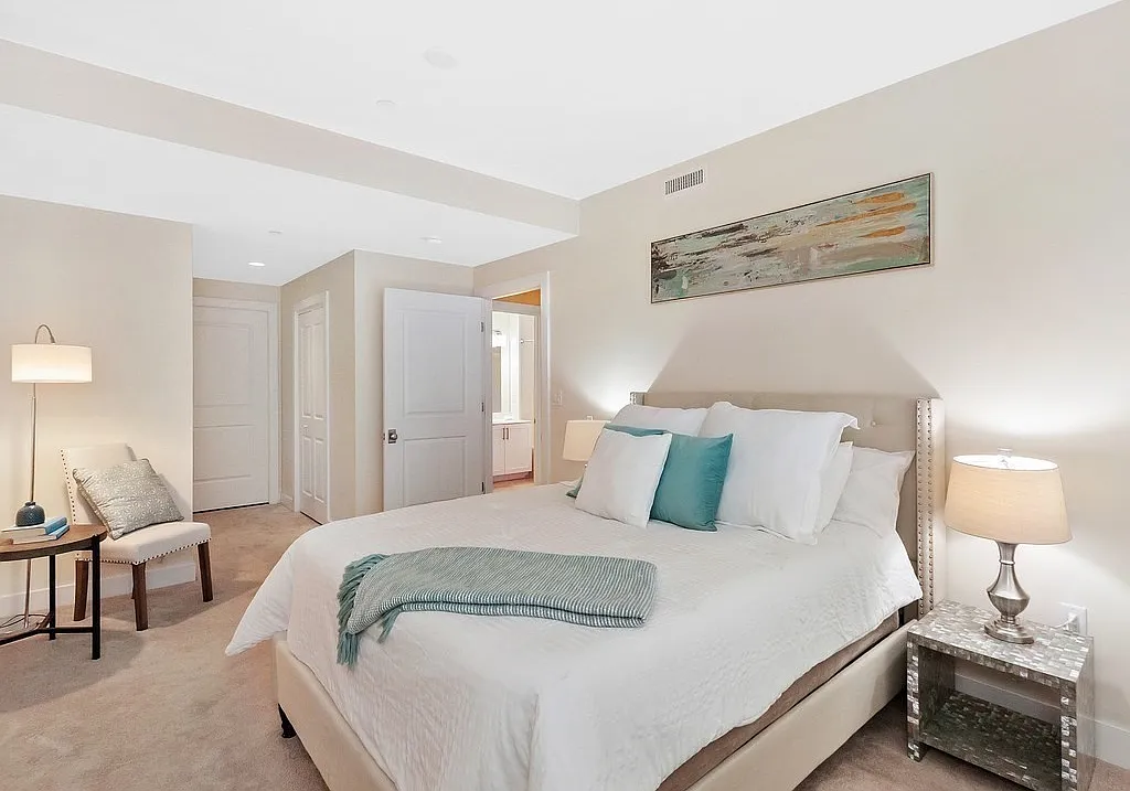 2 bed, 1100 sqft, $3,500 — Photo 3