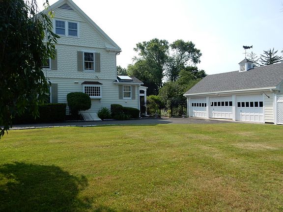 Three Car Detached Garage