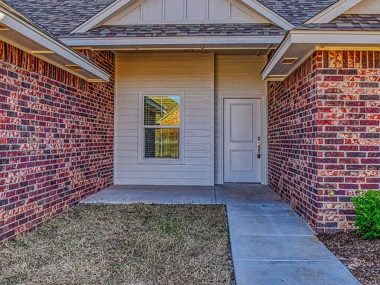 3112 Pebble Pond Dr — Photo 3