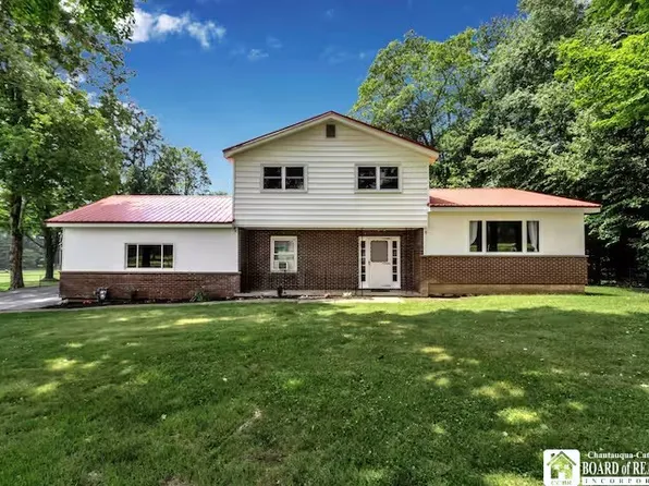4485 Hungry Hollow Rd, Great Valley, NY 14741