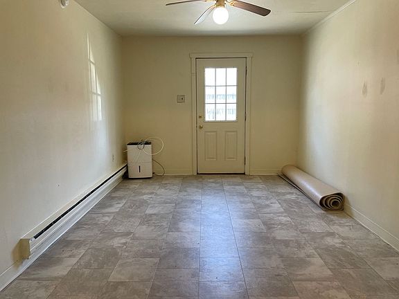 4th image of 23-29 W Main St #4