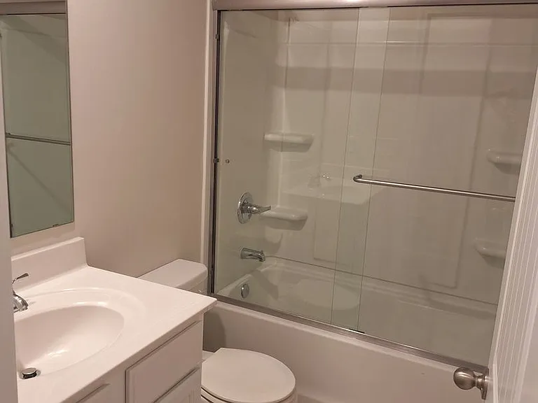 220 Turner Ln — Photo 30