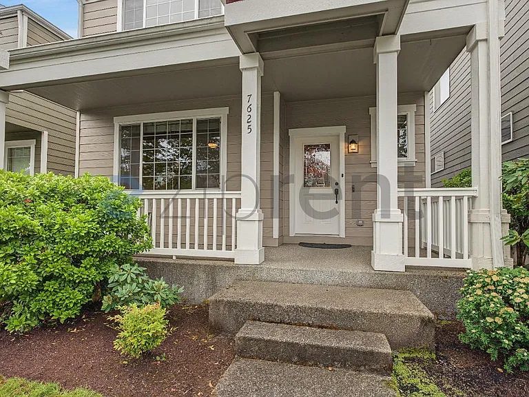 7625 Kodiak Ave NE — Photo 2