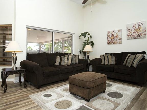 4th image of 11822 Rossmayne Dr
