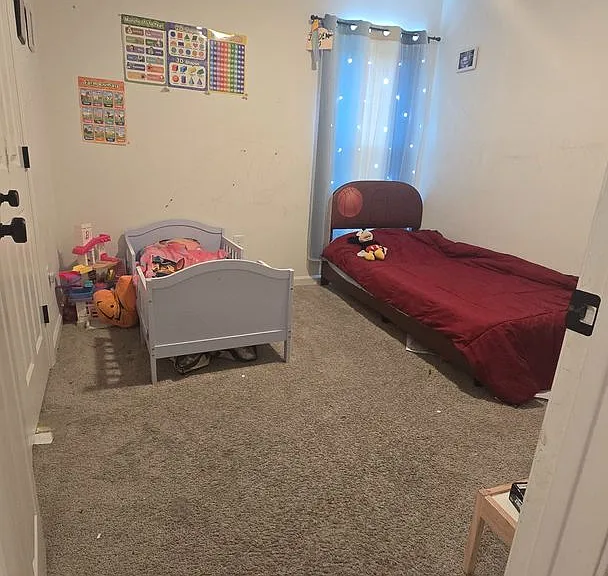 1420 Maplewood Dr #C — Photo 12