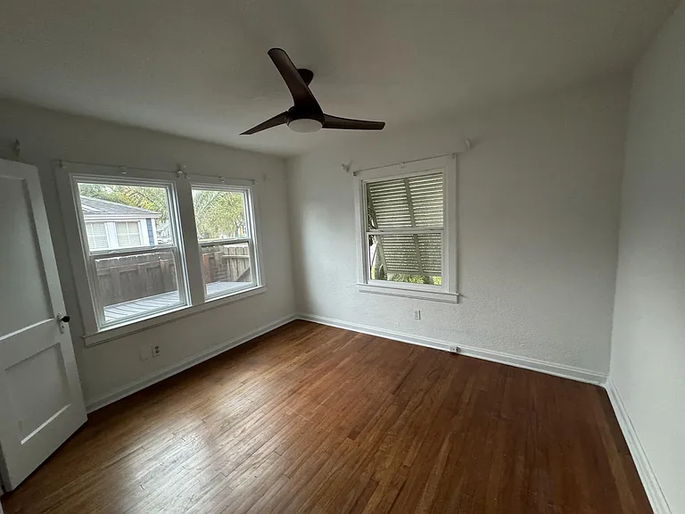 1345 W Smith St — Photo 19