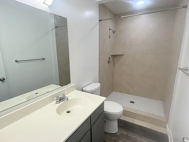1719 E Fort Union Blvd — Photo 8