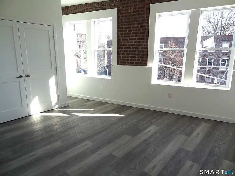2806 Fairfield Ave #207 — Photo 6