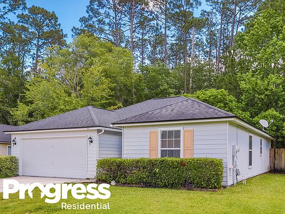 3rd image of 1816 Sheraton Lakes Cir