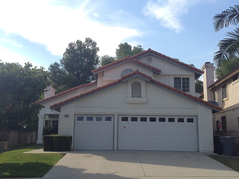 1st image of 13962 Ravenwood Dr