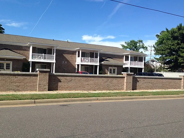 4800 Brigadoon Dr #101 — Photo 27
