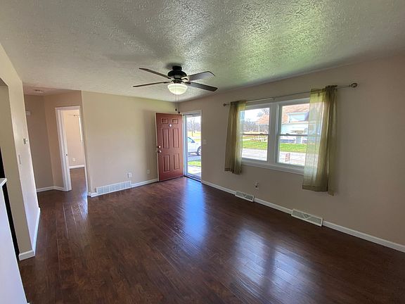 2nd image of 811 Newton Ave