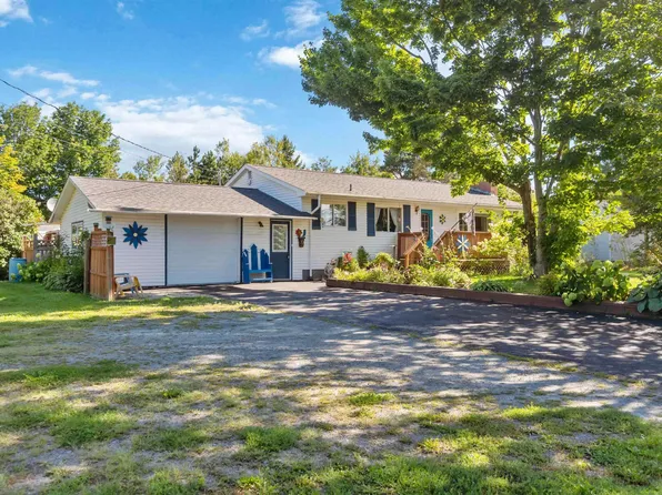 1366 Woodville Rd, Lakeville, NS B4N 3V7