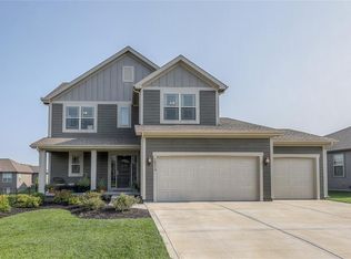 18510 W 194th Ter, Spring Hill, KS 66083