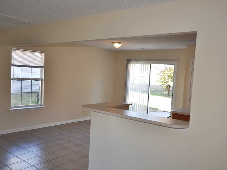 1408 Nature Pl — Photo 4