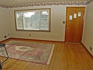 2nd image of 135 N 21st St