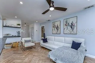 113 W Davis Blvd — Photo 9