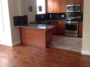 858 N 22nd St FLOOR 3, Philadelphia, PA 19130