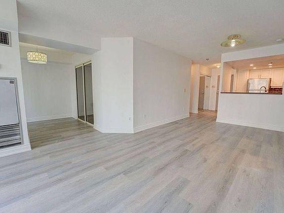 3rd image of 325 Webb Dr #1405