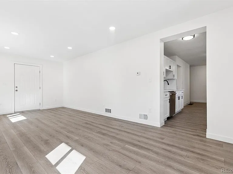 2280 S Decatur St — Photo 5