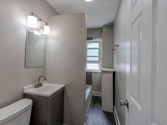 5th image of 3107 S 12th St #2