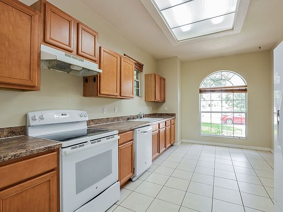 5th image of 4829 Cape Hatteras Dr