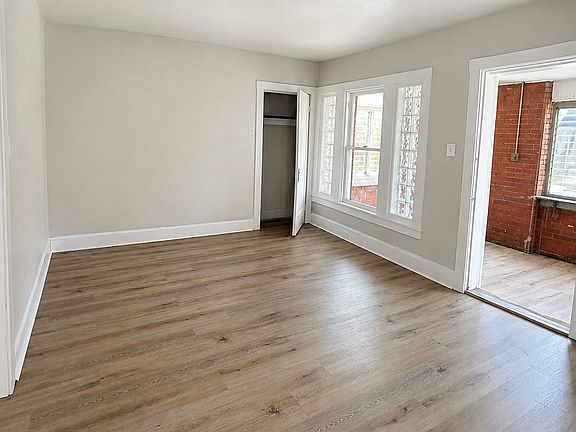 2nd image of 1321-1325 Wareman Ave #1