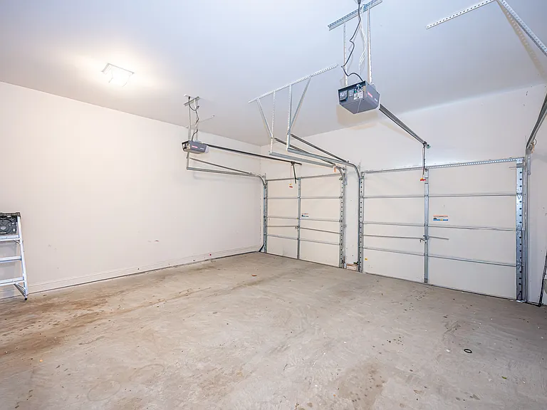 1209 Wood Iris Ln — Photo 16