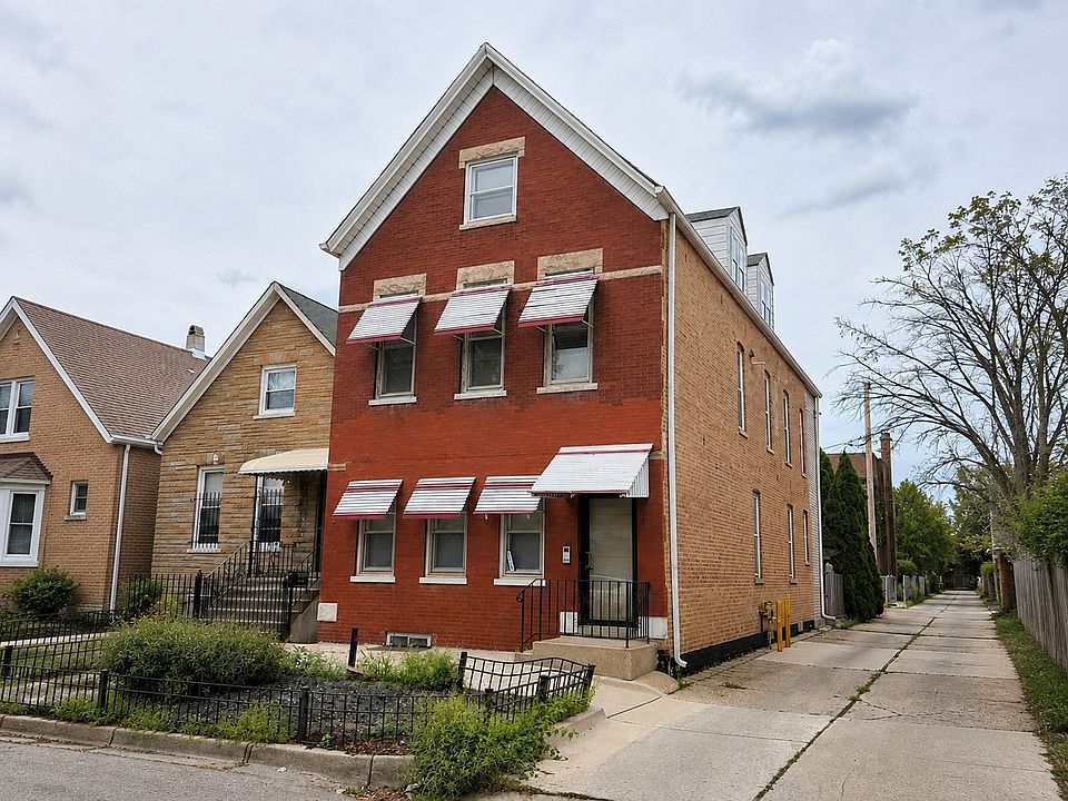 1st image of 3610 S Seeley Ave #3