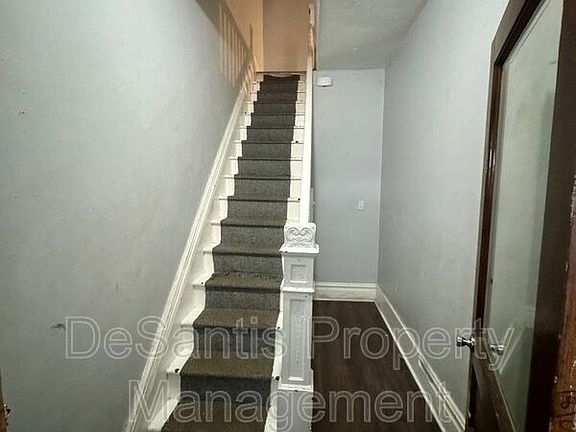 5th image of 1810 Brownsville Rd Unit 2