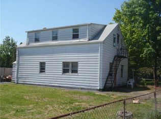 48 Jutras St, Pawtucket, RI 02861