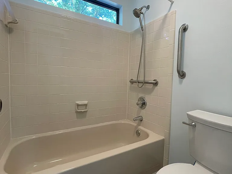 114 Fair Oaks Dr — Photo 7