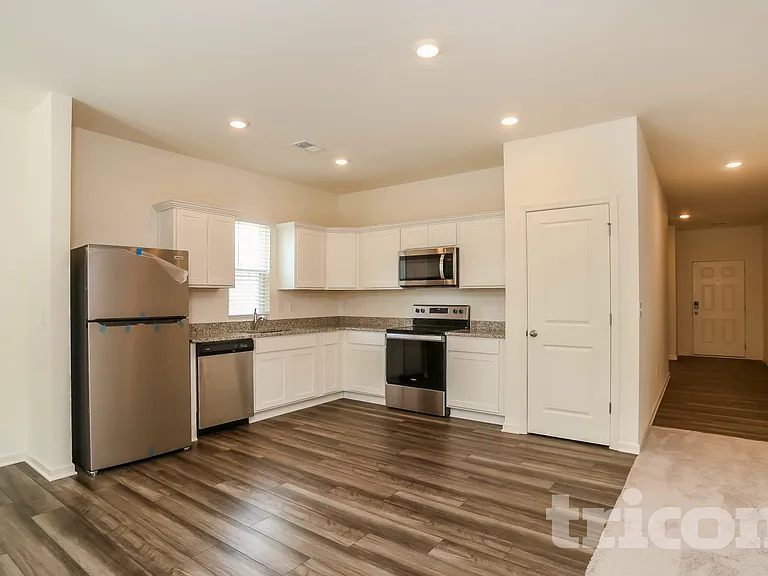 212 San Marino Way — Photo 4