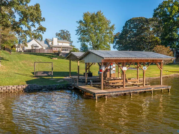 1695 Big Nose Dr, Centre, AL 35960