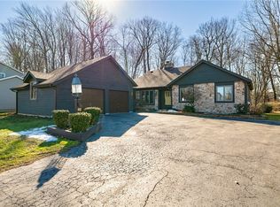 641 Vintage Ln, Rochester, NY 14615