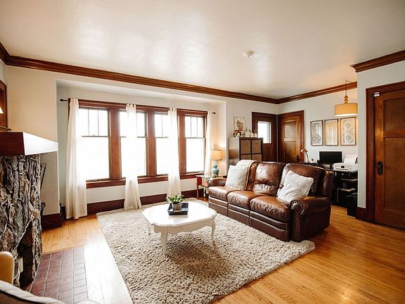 2nd image of 2756 S Adams Ave #2758