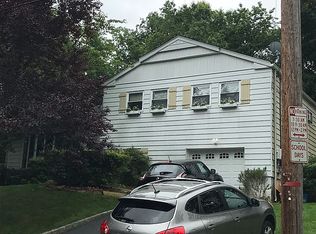 26 Sherbrooke Rd, Hartsdale, NY 10530