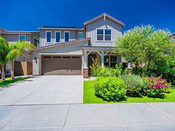4th image of 2050 E Wisteria Dr