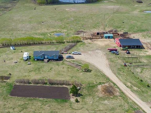 3rd image of 480054 Range Road 30