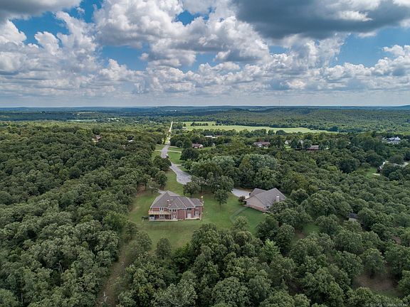 4th image of 8822 Timberlake Dr