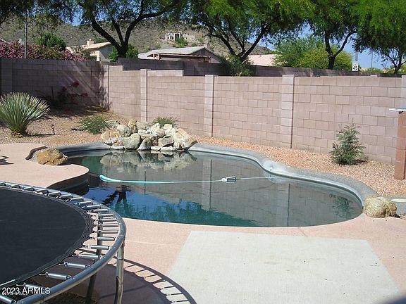 3rd image of 2012 E Villa Theresa Dr