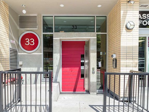 2nd image of 33 W Pender St #505