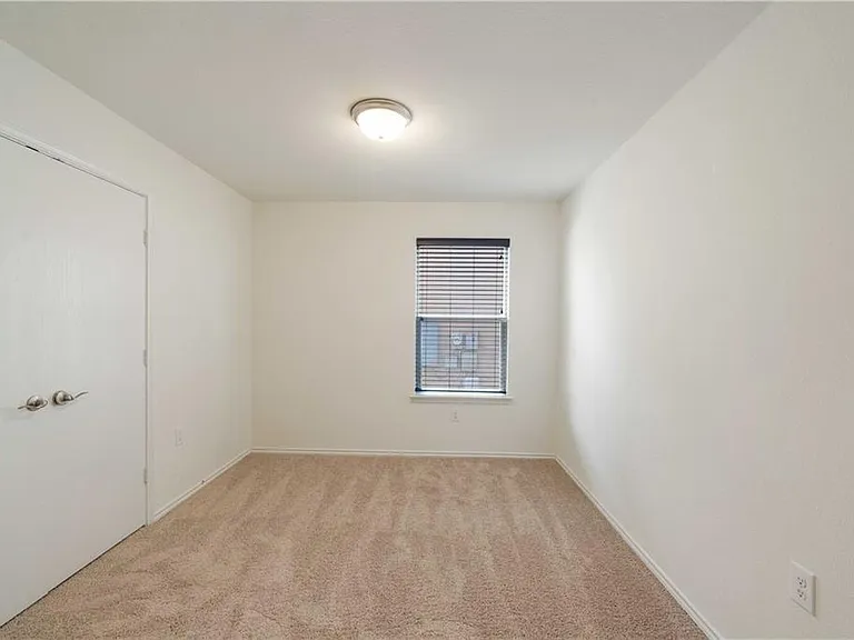 11012 Culzean Dr — Photo 20